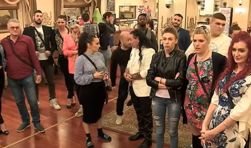 Ona je sinoć zauvek napustila Parove: Suze u zemunskoj vili