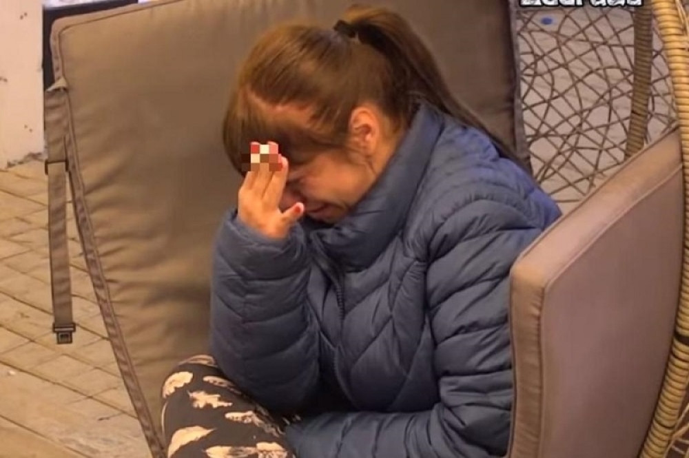 Trese se, paniči i moli za pivo (FOTO/VIDEO)