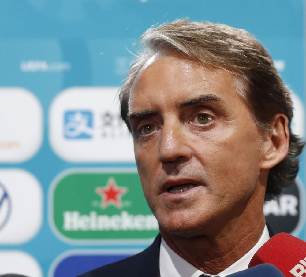 Manćini svestan da li je bolje da se Serija A nastavi ili ne