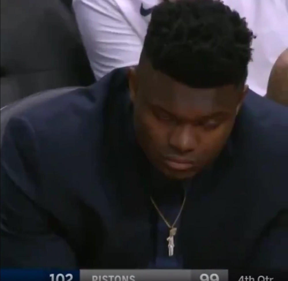 Prvi pik sa drafta zaspao u neizvesnoj utakmici svog tima, još uvek se čeka njegov debi u NBA ligi! (VIDEO)