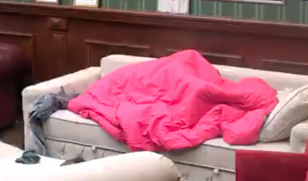 Nataša i Filip imali žestok se*s pet puta: Sve se treslo od akcije, a onda ga je oralno zadovoljila (VIDEO 18+)