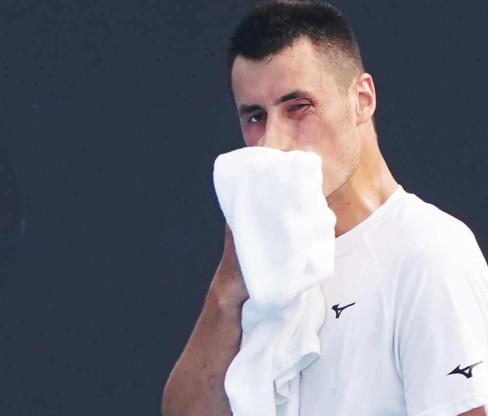 Nova vrela fotka igrača koji mrzi tenis i njegove devojke! (FOTO)