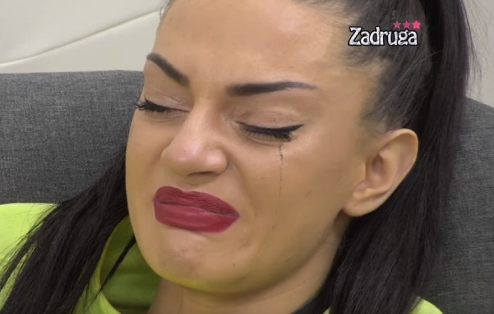 Užasan dan za Taru Simov: Ostala bez dečka, a napustila ju je još jedna voljena osoba... SUZE SAME IDU! (VIDEO)