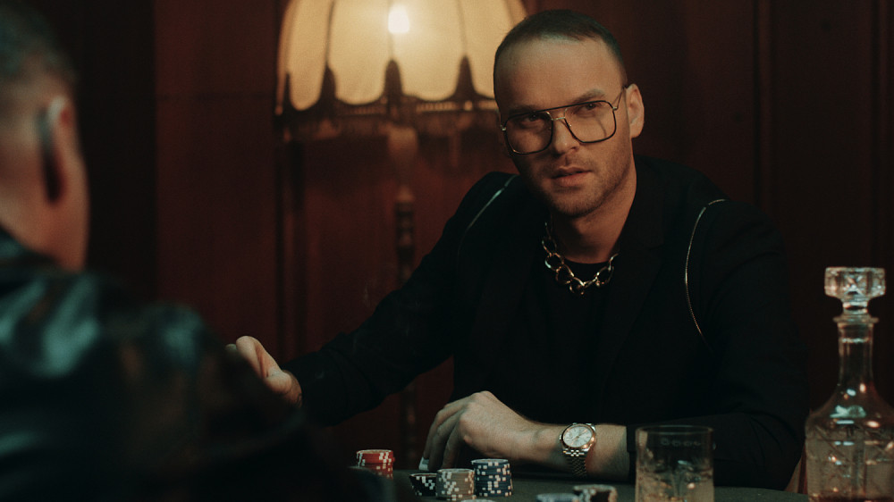 Milogorci opet udarili jako po Srbiji, ovog pevača "razapeli" zbog stihova najlepše srpske pesme, a ono što je usledilo je za svaku osudu! (VIDEO)