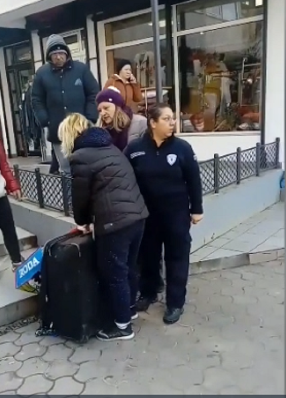 Juri švercere, a sama prodaje na crno?