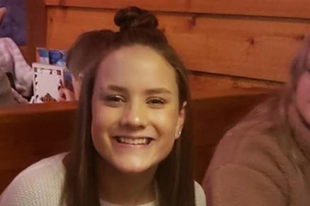 Direktoru je mnogo zasmetao jedan detalj! (FOTO)