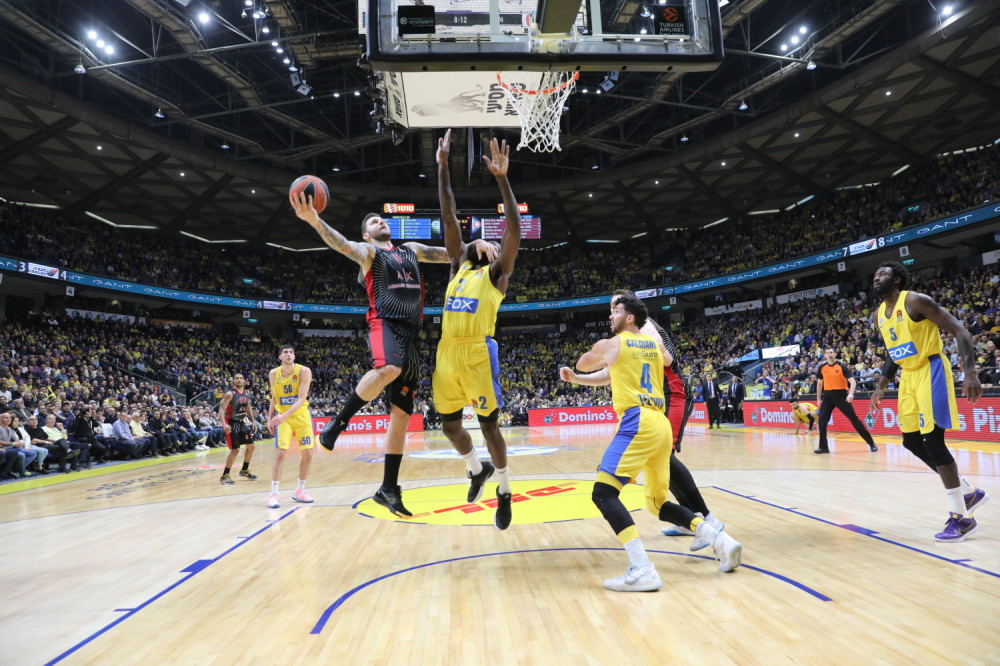 Makabi ostao bez Amerikanca!