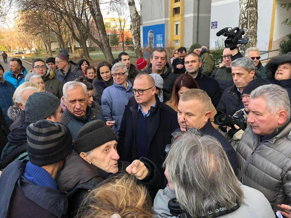 Vesić: Obnova fasada na 6 zgrada u ulici Vidikovački venac