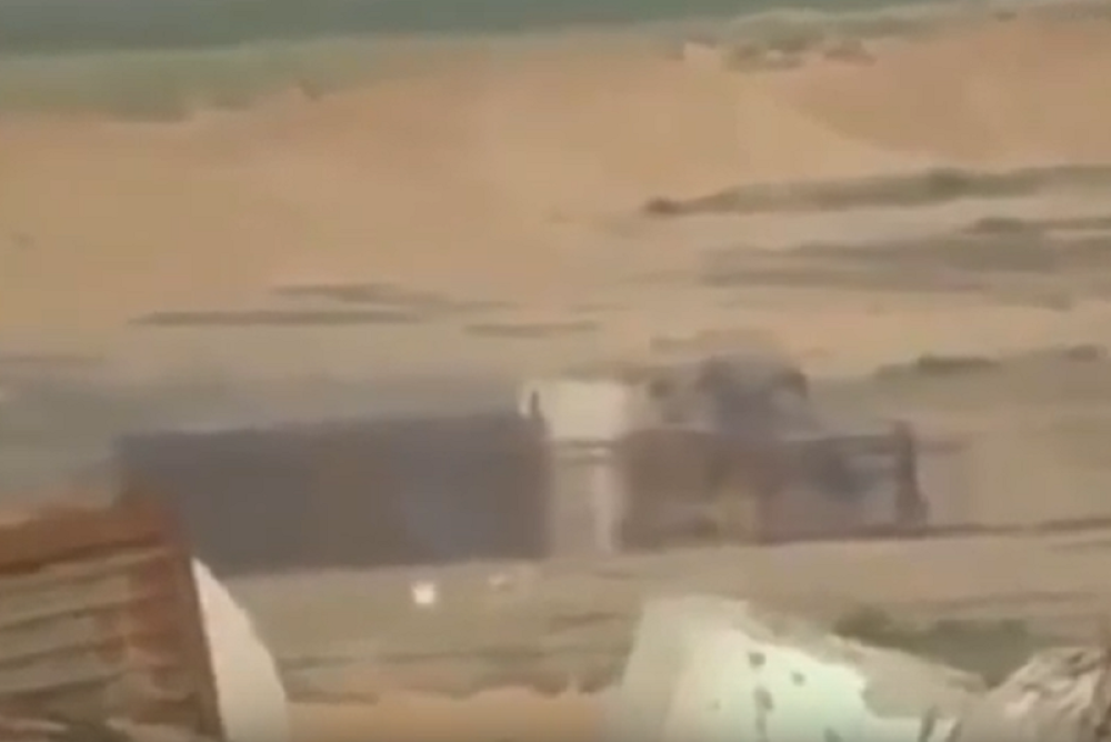 Neopisivo slavlje, kalaši rešetaju uvis, gotov je! (VIDEO)