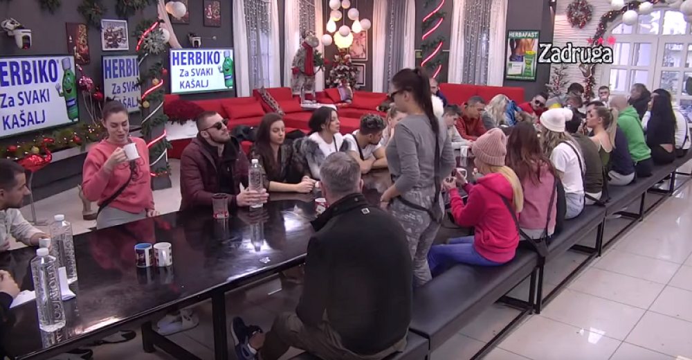 Maja Marinković žestoko potkačila Minu Vrbaški, isprozivala je za Aleksu i Tomovića pa je nazvala ovako...