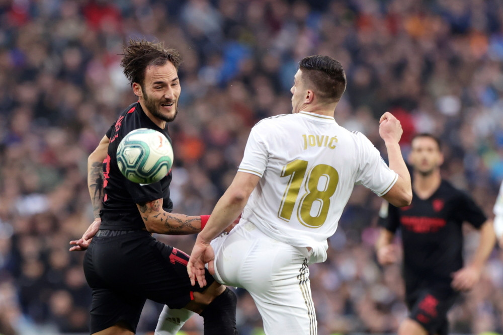 Srbin ponovo u centru pažnje! Ovo što mu je saigrač učinio nasred utakmice je video ceo svet! (FOTO)