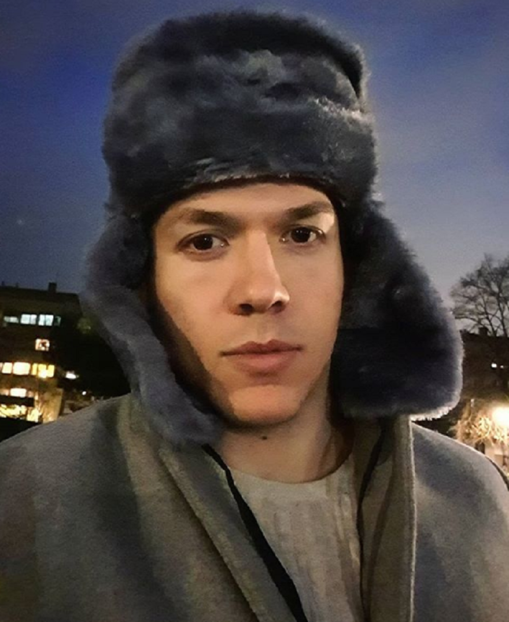 Sloba Radanović oduševio "modnim detaljem!" Ovo bi retko koji pevač stavio na sebe! (FOTO)