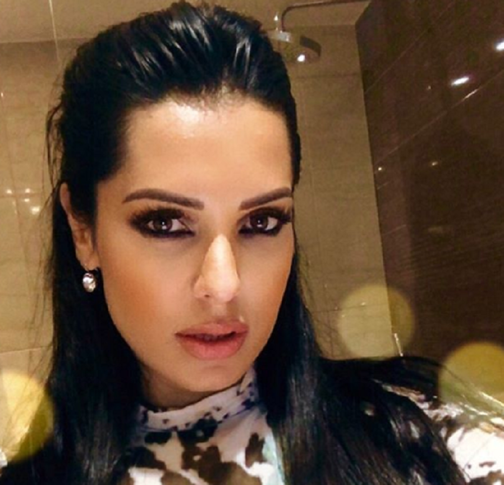 Tanja Savić se zahvalila fanovima na dan svog rođendana, ali ovaj detalj budi sumnju!