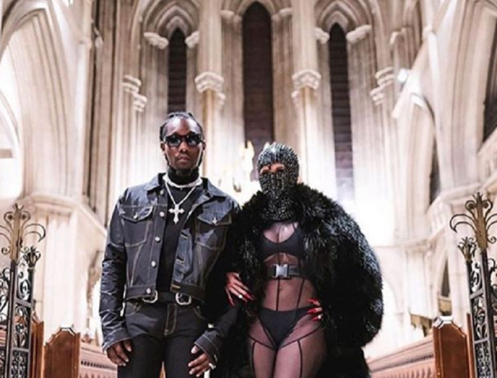 Pevačica optužila kolege da im je plaćeno da lažu da imaju koronavirus! (VIDEO)