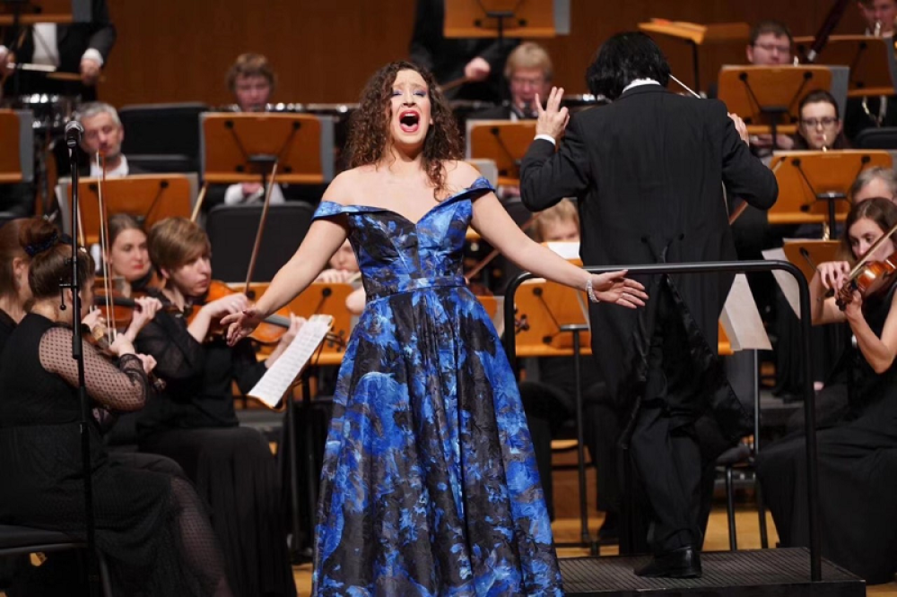 Mlada srpska operska diva oduševila Kineze! (FOTO)