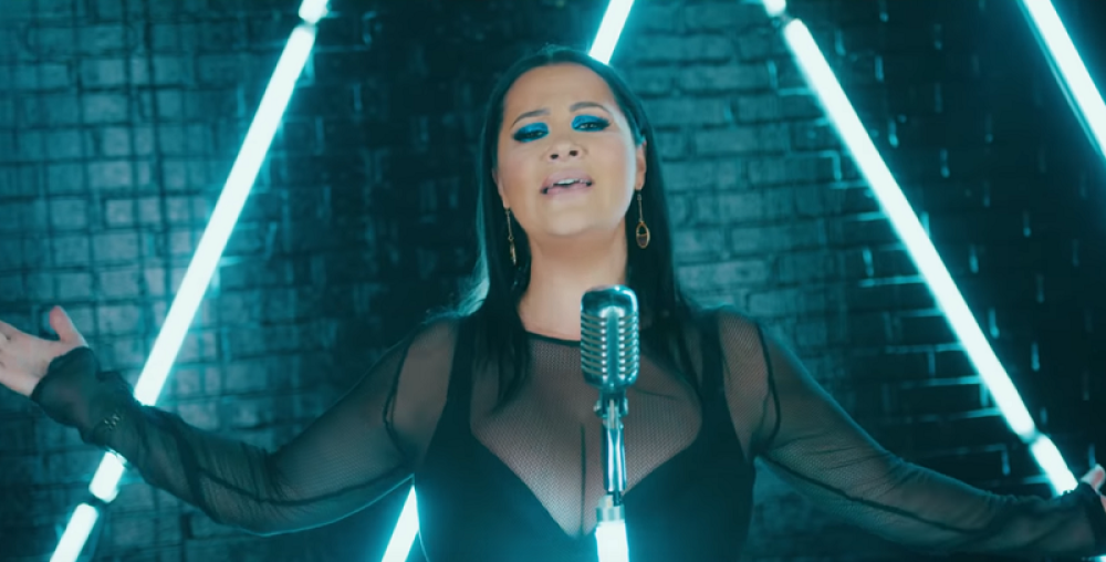 Pevačica Jana Todorović ima zamak kakav niste videli ni u bajkama, nikada nećete pogoditi ko joj je kupio (FOTO)