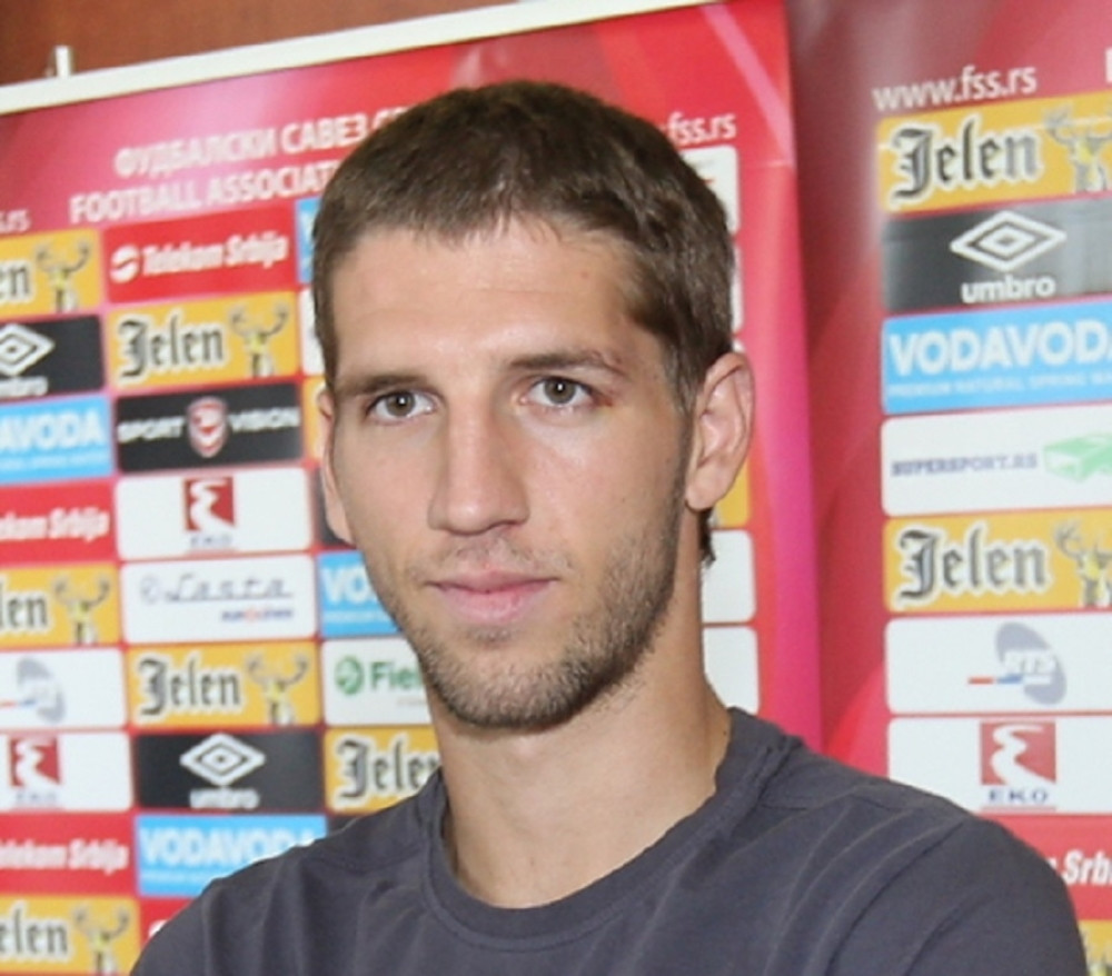 Ušao u igru i zakucao glavom pod prečku (VIDEO)