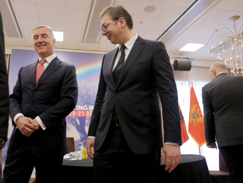 Vučića pitali da li će razgovarati sa Milom Đukanovićem