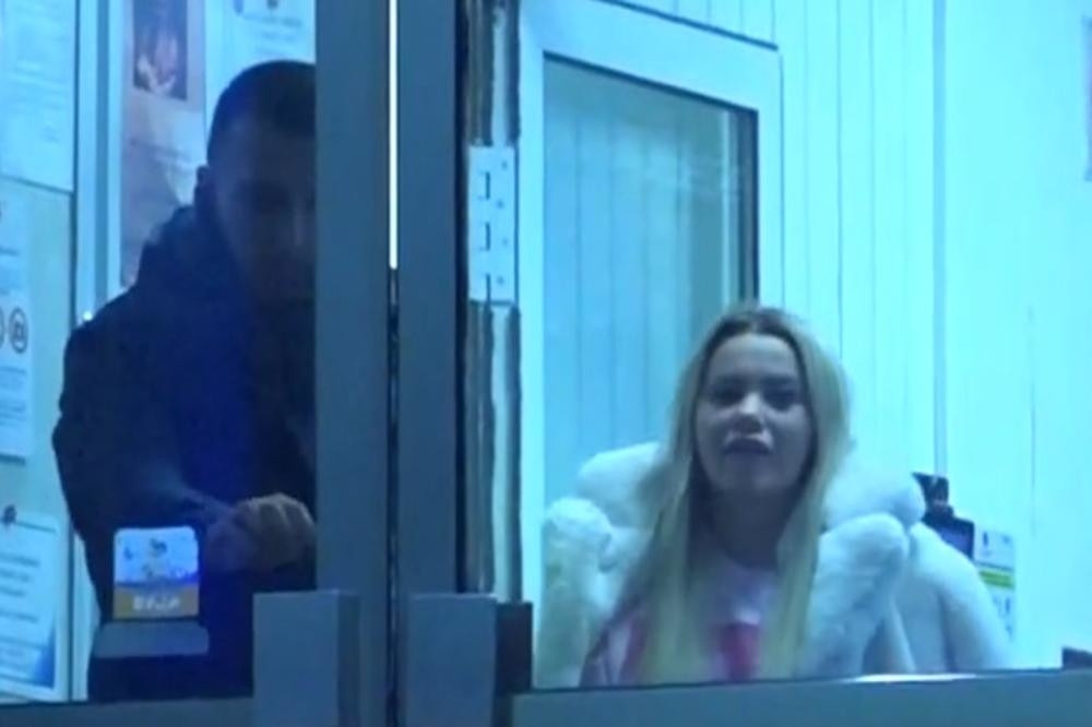 Sanja Stanković uhvaćena sa nepoznatim muškarcem: Ljubili se u kolima?! (VIDEO)