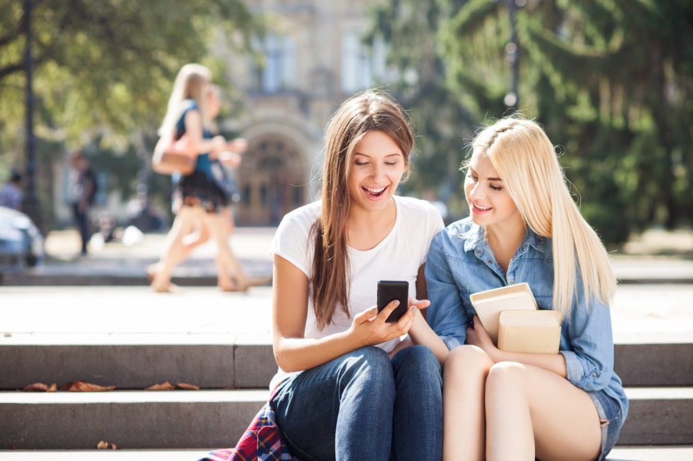 Zaustavio pandur plavušu, a ona se sva uspaničila...