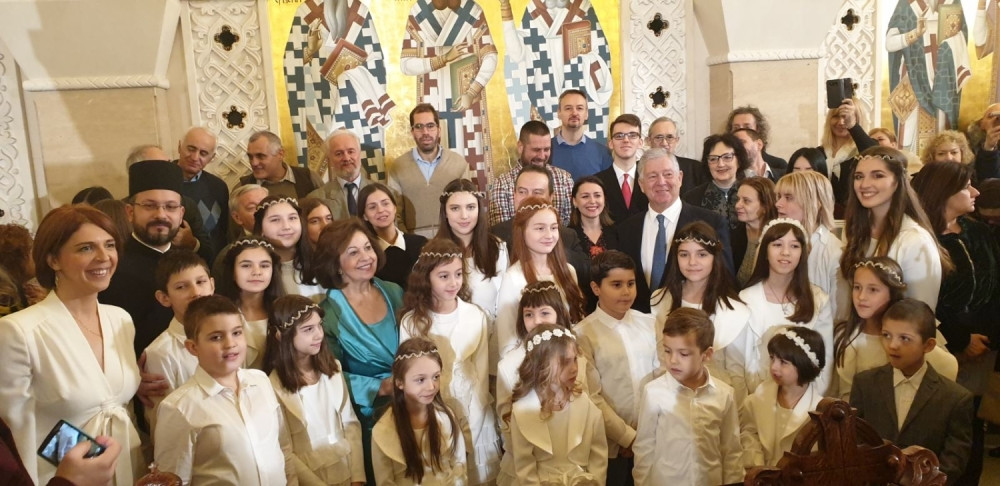 Hor "Rastko" iz Hrama Svetog Save: Svetosavska Liturgija i koncert