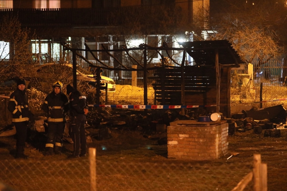 Deca izgorela u šupi u dvorištu