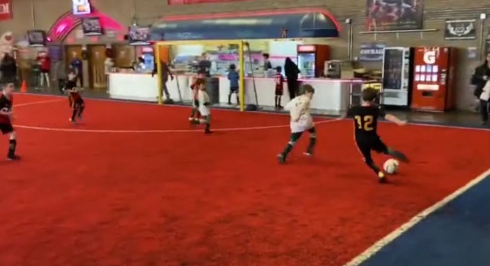 Ovakva majstorija nije viđena nikad do sad! (VIDEO)