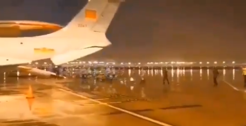 Kineski vojni lekari hitno krenuli u Vuhan! Objavljen rat koronavirusu! Vojska krenula u akciju! (VIDEO)