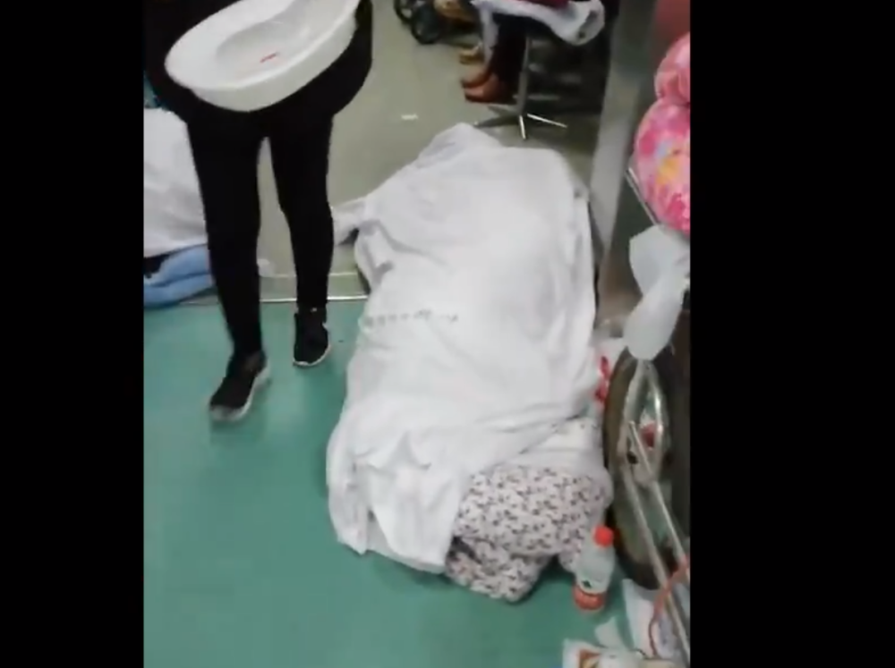 Preskakali mrtve, ljudi padali na ulici. Evo šta se krije iza "smrtonosnog koronavirusa"?!