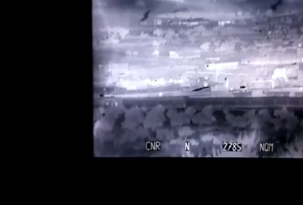 Tenkista kida, pun pogodak, tačno u milimetar! (VIDEO)