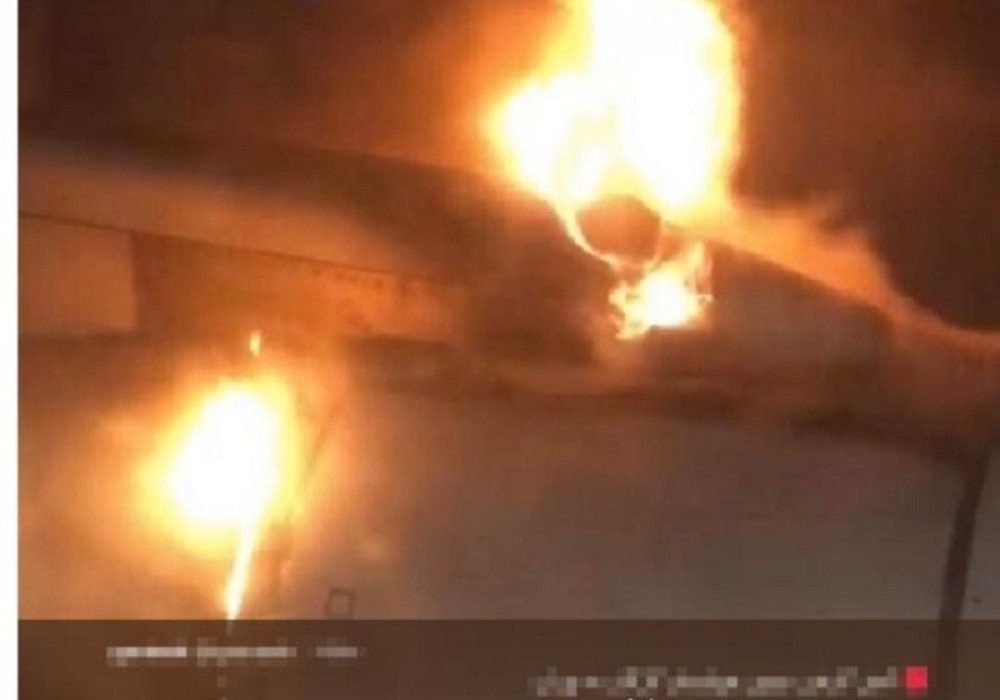Putnički avion u plamenu, putnici snimili zastrašujući prizor, a onda je počela drama (VIDEO)