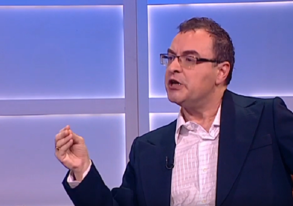 Olja Bećković ponižavala Jovu Bakića, smejući mu se u lice, pa ostala zaleđena kada je gost izgovorio: Đilas zna da se ne šalim!