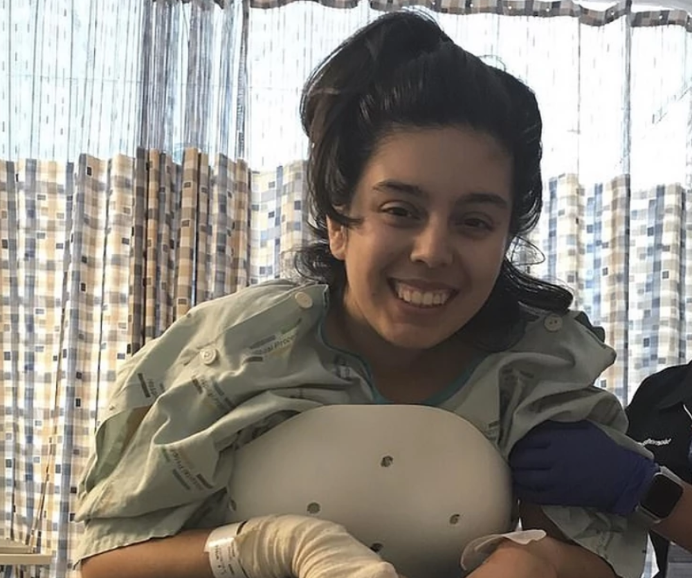 Pala je sa visine od 4.000 metara, slomila kičmu, a dan nakon operacije se dogodilo čudo