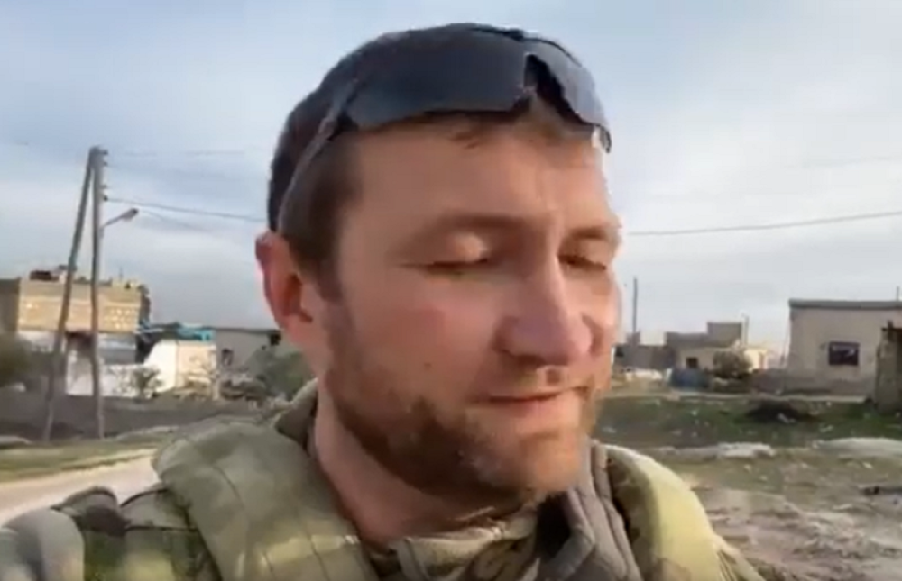 Sirijski vojnici, Asadovi Tigrovi, ga odveli posle borbe da mu pokažu nešto - on u šoku! (VIDEO)