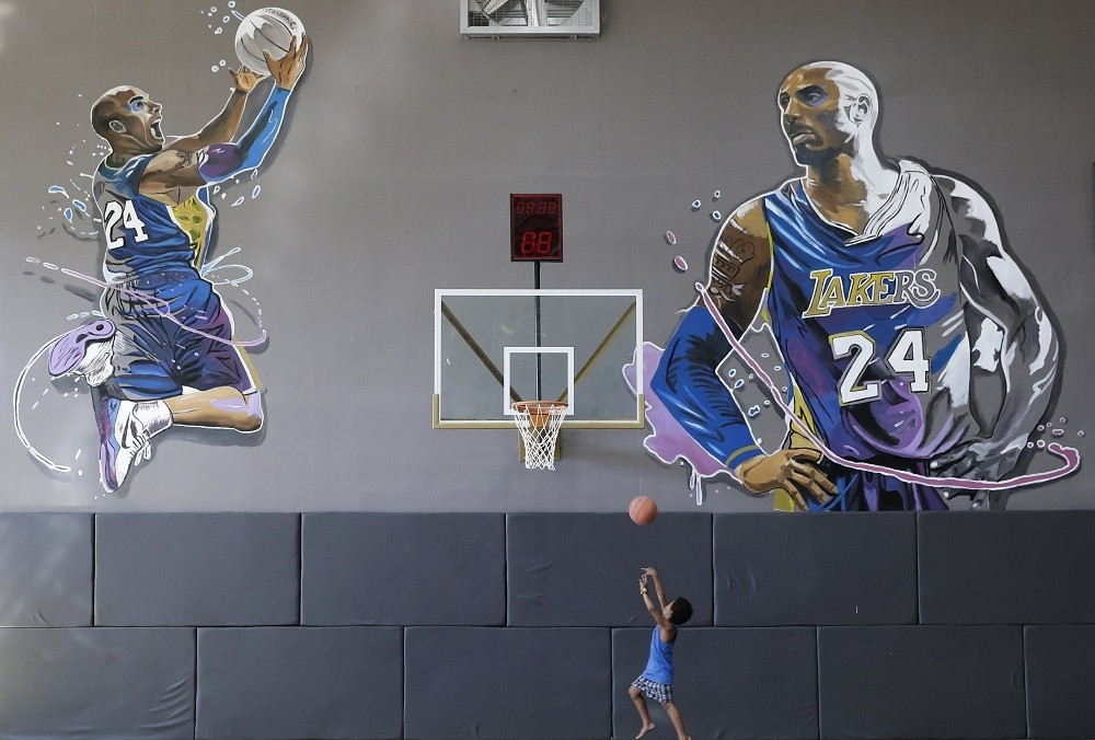 Svetski poznati reper poslao poruku Kobiju da proveri da li je stvarno poginuo?! (FOTO)