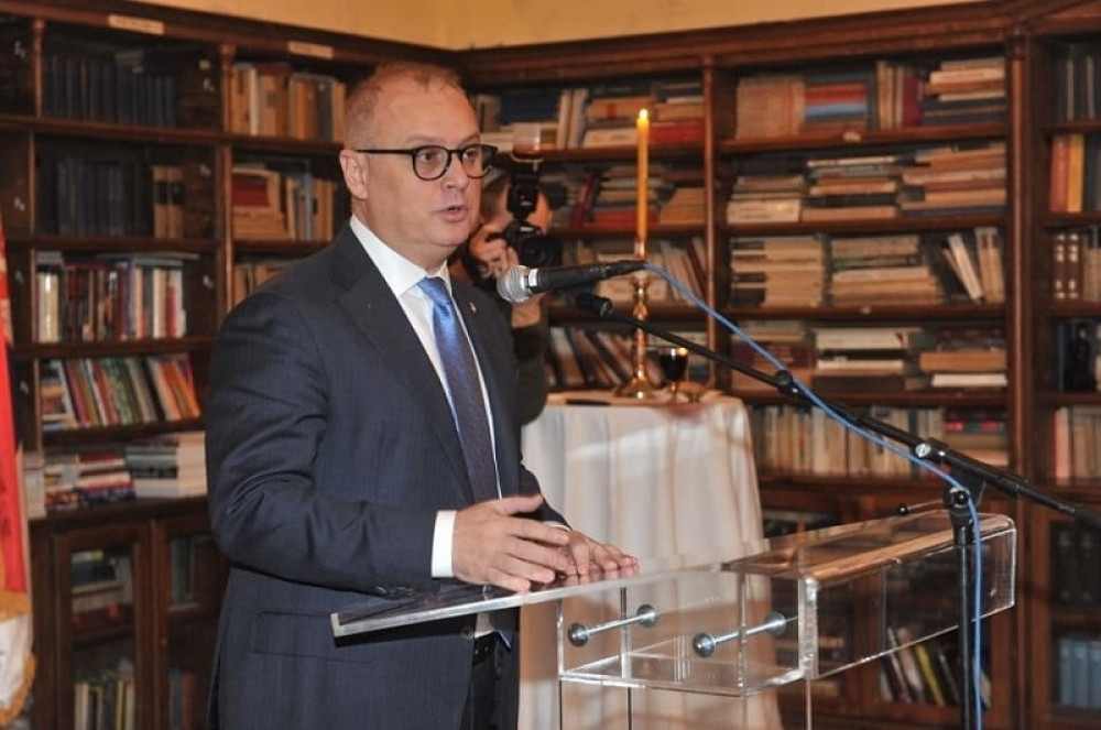 Kome čitaoci da veruju: Čulibrku sa 3. ili Ćulibrku sa 62. strane?