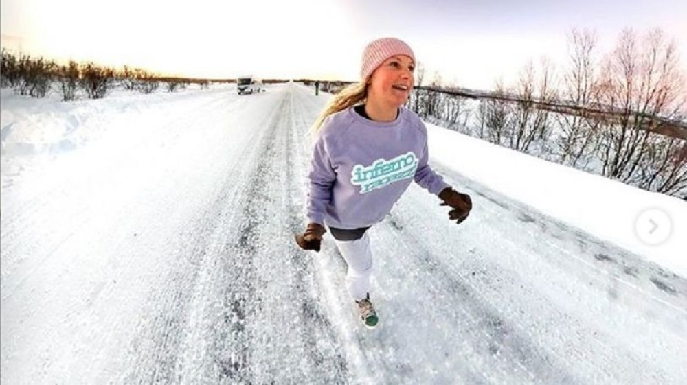 Devojka ostala zavejana, a onda joj je Tinder spasao život!