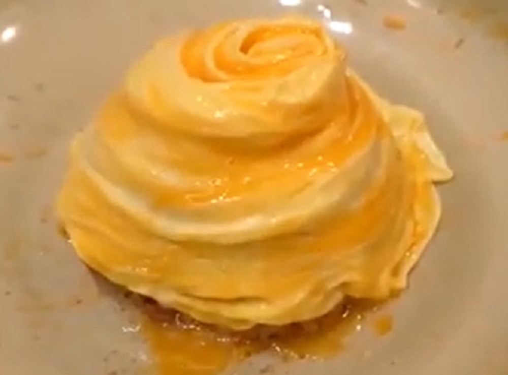 Svet poludeo za ovim jelom: Tornado omlet po receptu iz Koreje! (VIDEO)