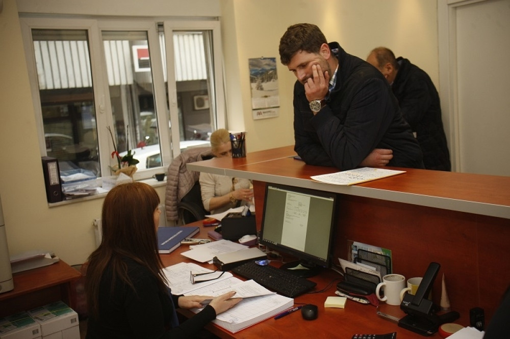 Stiže bespovratna pomoć od države za mala i srednja preduzeća, izdvojeno 2 milijarde dinara