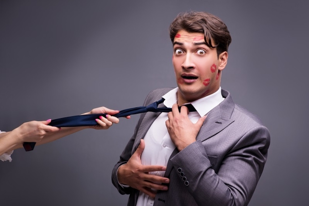 Evo kako da saznate da li je vaš muškarac bio u preljubi: Brutalan savet za test neverstva kruži internetom!