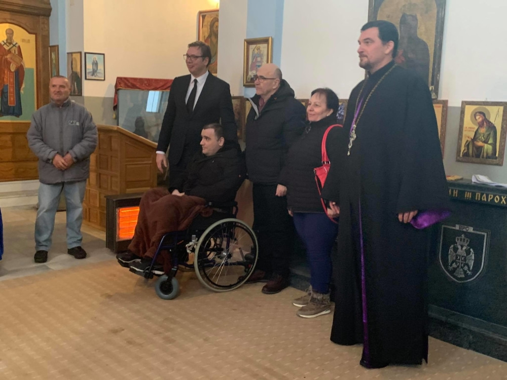 Ispunio zavet Srbima, obišao dedin grob i posetio mesto iz kojeg potiču Vučići (FOTO/VIDEO)