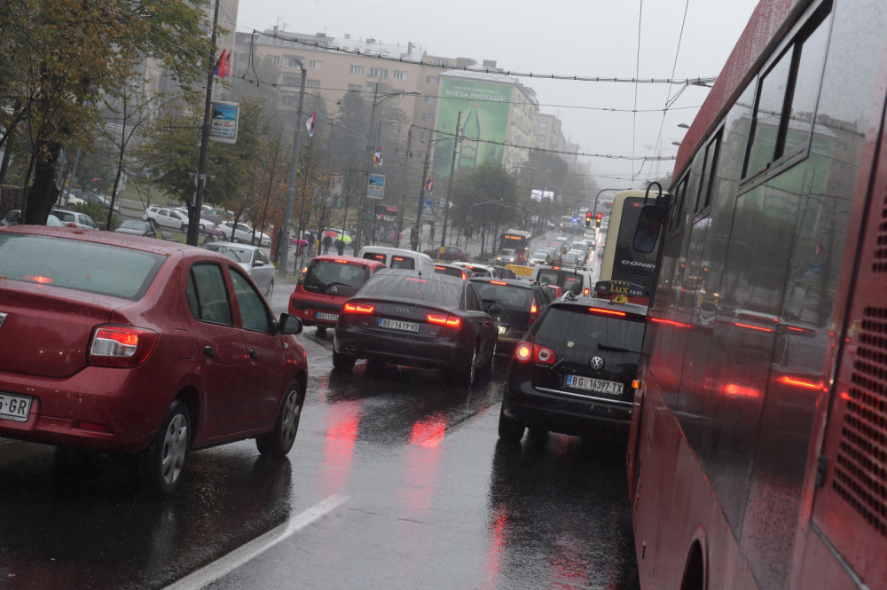 Građani, budite na oprezu - žuti meteroalarm na snazi, tokom popodneva opasne neprilike