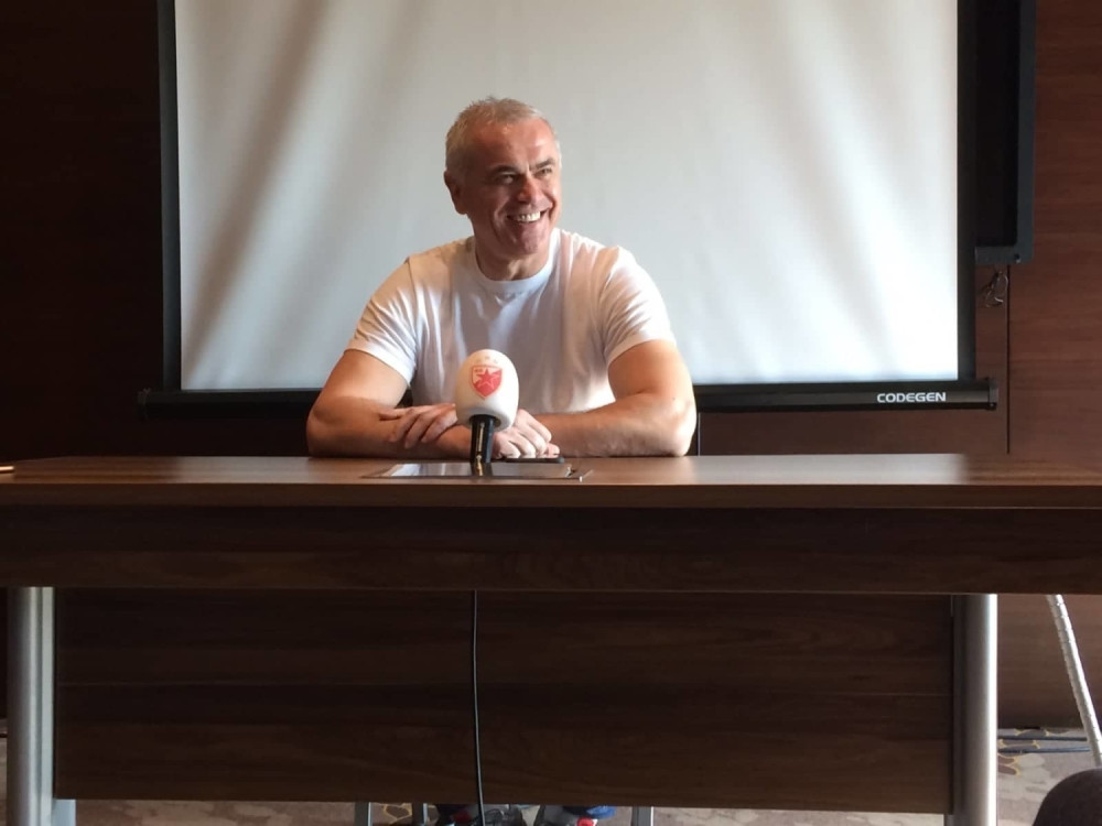 Terzić se oglasio povodom sporne fotografije sa "Grobarima"