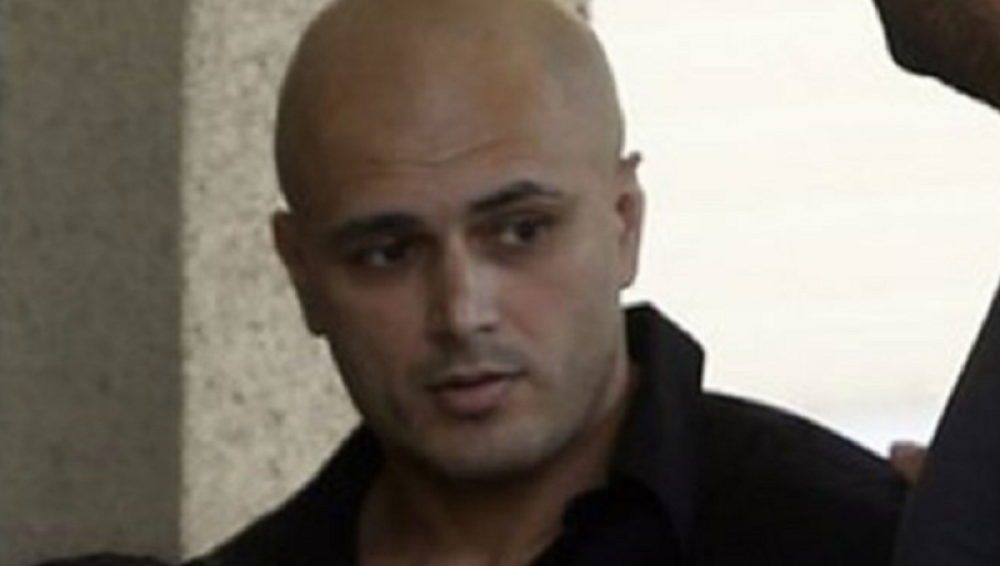 Sinanov sin zbrisao: Rašid Sakić slomio nanogicu i pobegao iz kućnog zatvora!