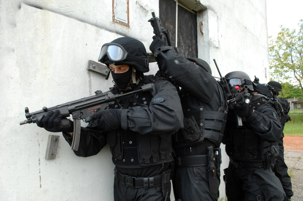 Dok je trajala sahrana Amfilohija, na drugom kraju Crne Gore, odigrala se dramatična akcija snaga bezbednosti!