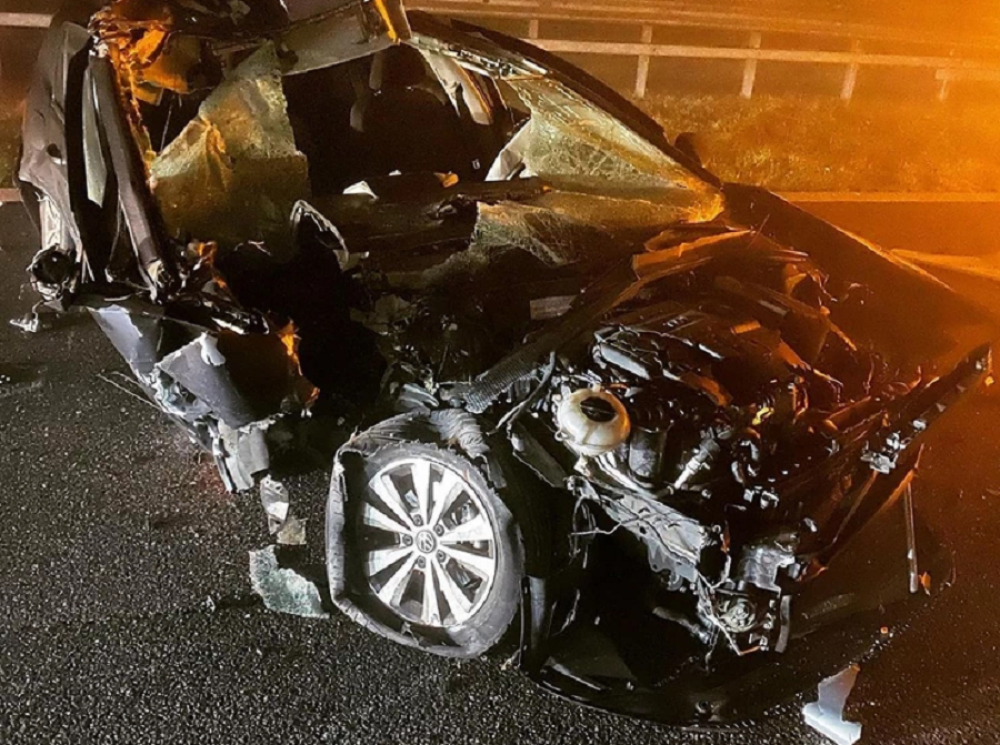 Kamion svom silinom udario u njegov automobil - smrskao ga (FOTO)