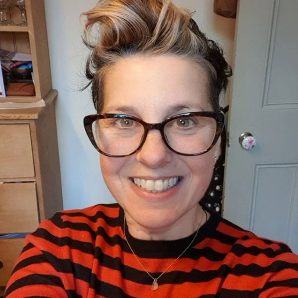 Preko noći nije umela da piše, govor joj se promenio... Zanemarila je simptome sve dok je strašna bolest nije iznenadila! (VIDEO)