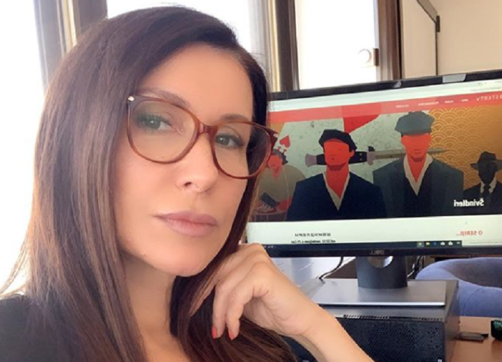 Snežana Dakić u 51. godini obukla minić i izbacila bujne grudi: "Rešila sam da izdominiram!" (FOTO)