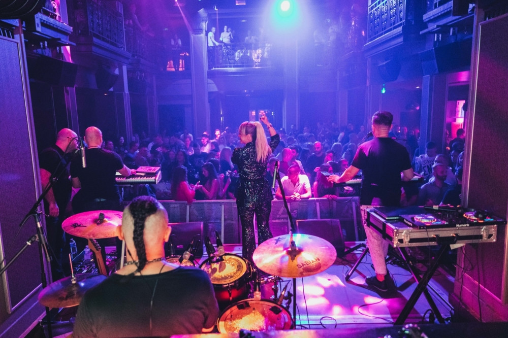 Slađa Alegro i Hurricane zapalile Pariz!