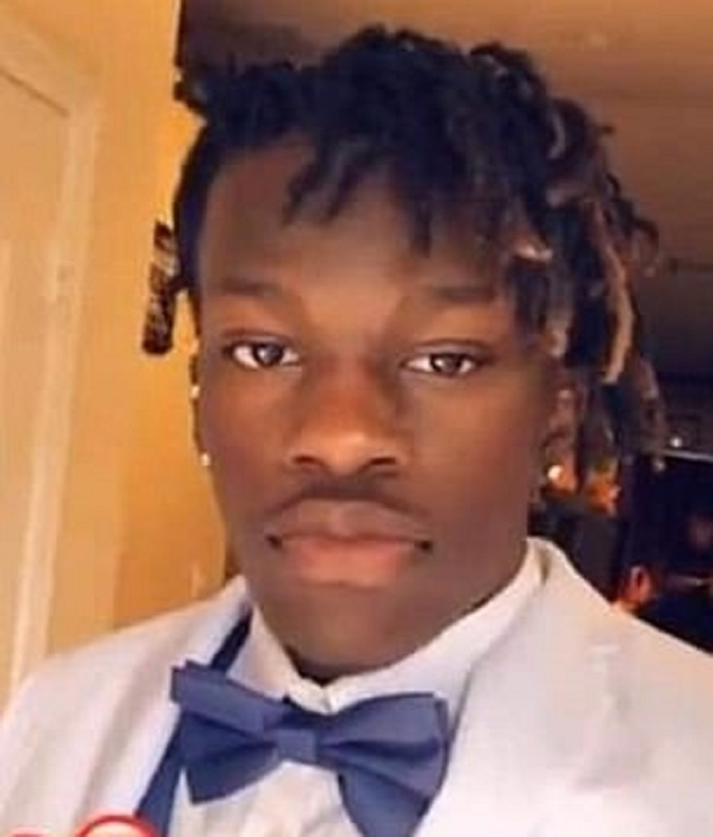 Fudbaler (15) ubijen u pucnjavi ispred crkve posle opela njegovom dedi, žrtva porodične zavade